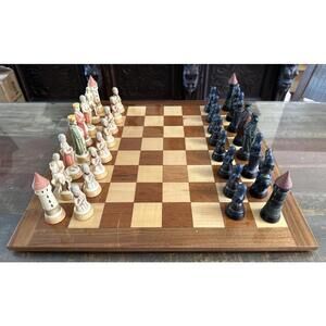 Vintage 1958 ANRI Toriart "CHARLEMAGNE" Handpainted Sculptite Figural Chess Set